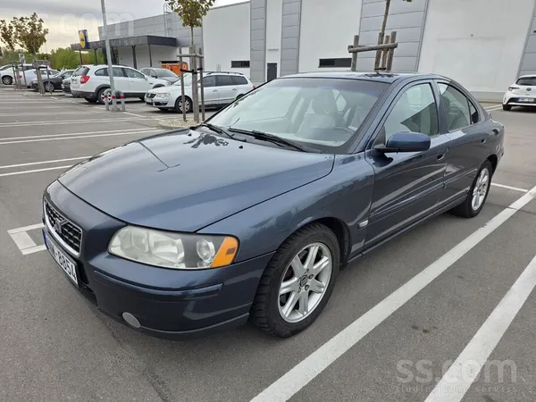 Volvo Brauc ekonomiski un ar komfortu. Benzīns/gāze. Fac