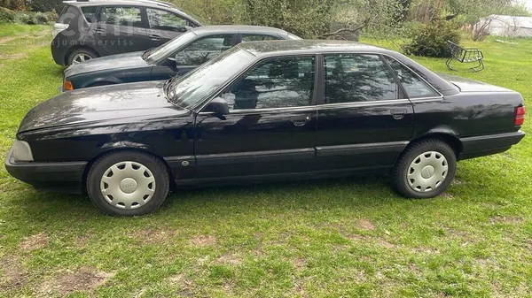 Pardodu sotku krasotku jubiļeiku. 
Audi 100 ar 2.3 un mehānisko ātrumkārbu.