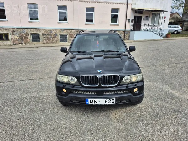 Pardod bmw x5 facelift 160kw motors
Motors , kārba darbojas labi
Salons bē
