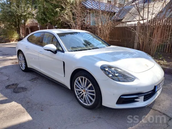 Pardošana Porsche Panamera 4, 2017 gads, pilna masa 2430 kg, jauda 330 z/s,