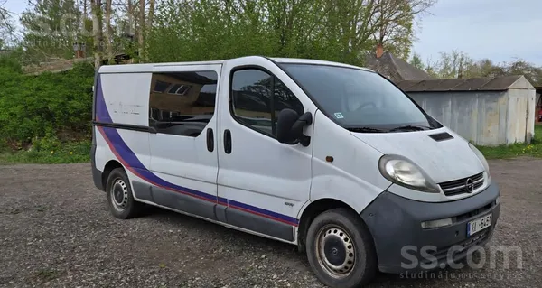 Opel Pasažieru - kravas mikroautobuss ar garo bāzi. Iet