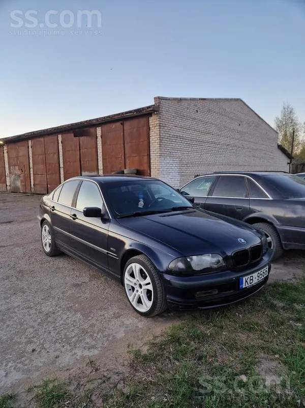 Dzivs e46, nav sapujis, motors un kārba strādā bez problēmā, sīkāk pa telefo