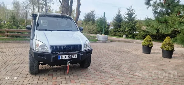 Toyota Pārdodu legendāro Land Cruiser 3.0d ar atjaunoto r