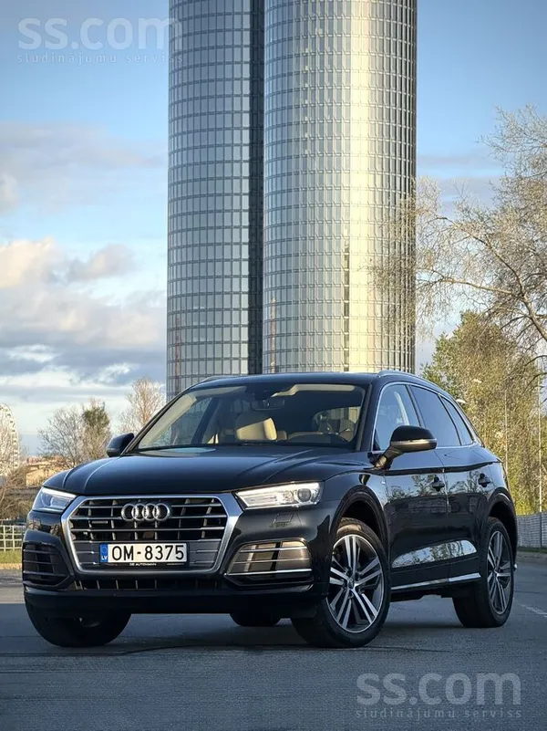 Audi Q5 2.0D quattro - S Tronic Business, 140kw -190z/s. 

Mūsdienīgs, iet