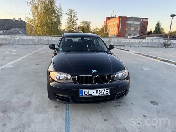 BMW Pārdodās BMW E82 118D 