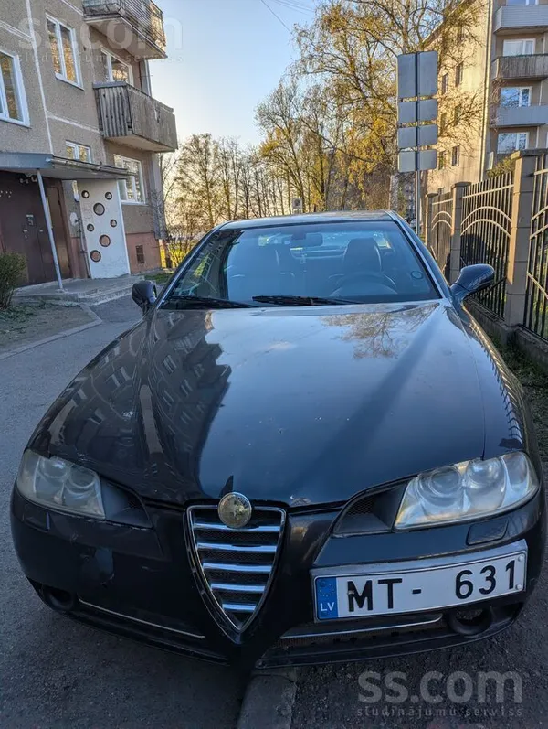 Alfa-romeo 166