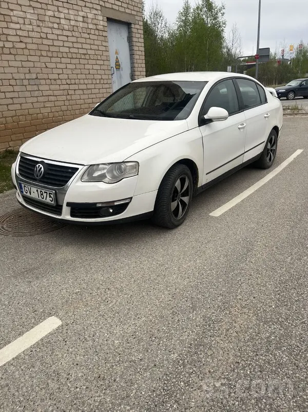 Pārdod VW Passat B6.1.9d. 77kw. jauna TĀ .Braukšanas kārtība. Varu mainīt vē