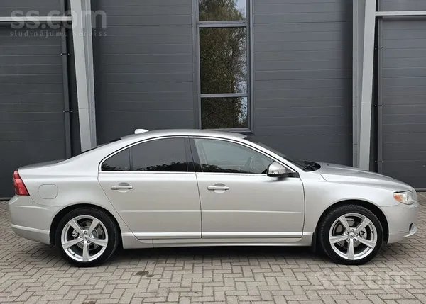 Volvo Pārdodu Volvo S80.