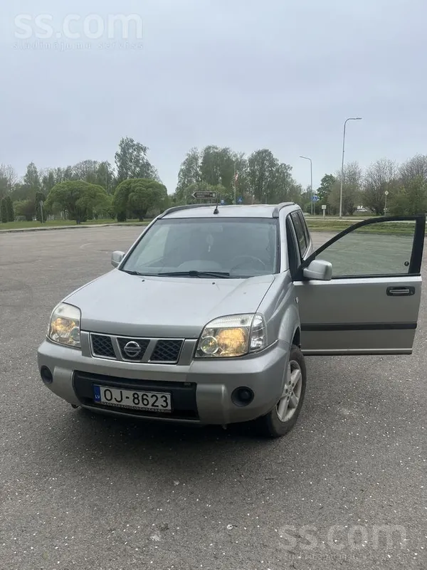 Priekšpiedzinas nissan x-trail, adas salons, 2 atslegas, āķis, sīkāk zvanot,