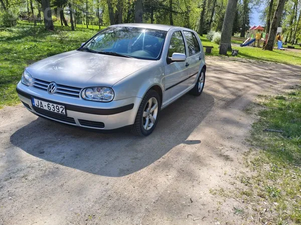 Volkswagen Pārdodu golfu. Ekonomisks un izturīgs motors 66kw.