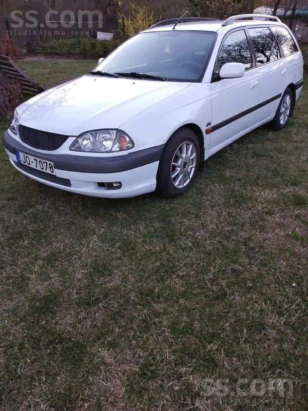 Toyota Pārdodu Toyota Avensis 2.0D4D 2001g. Auto ir kopts