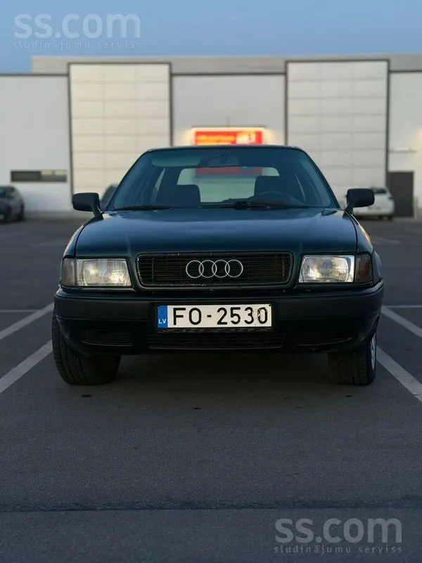Audi Klasisks, ekonomisks un uzticams auto. 2.0 benzīns