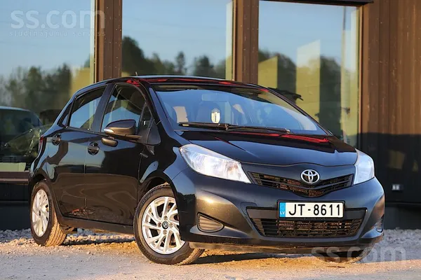 Toyota Toyota Yaris 1.0 benzīns, 69 ZS, 5 ātrumu manuālā