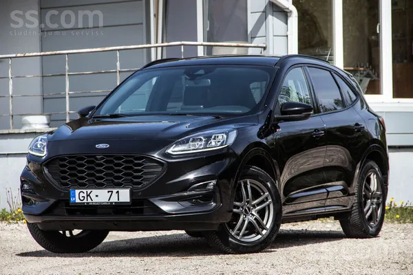 Ford Ford Kuga St-Line. Plug-In hibrīds, ar iespēju uzl