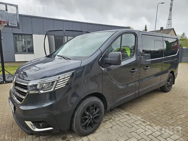 Renault Pārdošanā ļoti labs buss , 8 vietas ( nav neērtās 