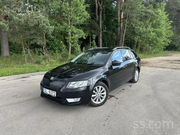 Skoda Pārdodu nerūsējušu Octavia. 