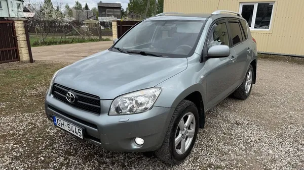Toyota Labā teh. stāvoklī. Pārdodu vai mainu pret lētāku 