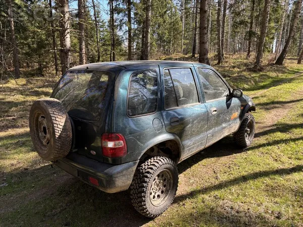 Kia sportage 1gen
Darba kārtībā. 
Dubļu riepas. 
Pazeminātie pārnesumi.