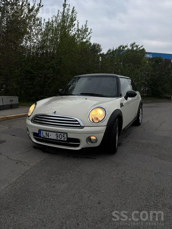 Mini Pārdodu stilīgu un ekonomisku Mini Cooper labā teh