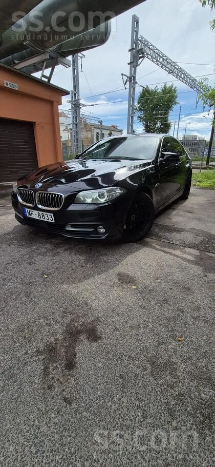 BMW Машина в очень хорошем состоянии и очень насыщенна