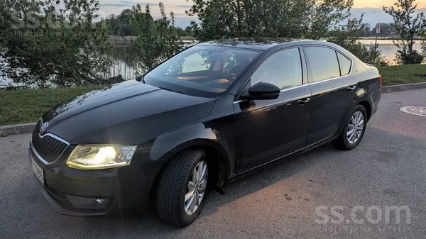 Pārdodu Škoda Octavia hečbeka virsbūvē, ar 1.8 Tsi dzinēju. 132 Kw/180Zs. Me