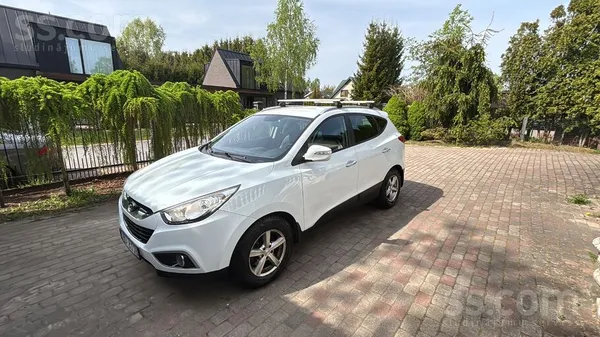 Hyundai Продаётся Hyundai ix35, 2011 год, 1.7 дизель, меха