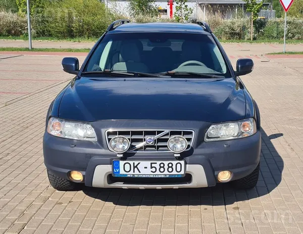 Volvo Xc70 D5 120Kw, automāts. Gaišs pusādas salons.