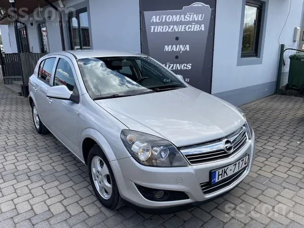 Opel 2010 Opel Astra 1.6 Benzīns 85kw/116zs Manuāla ātr