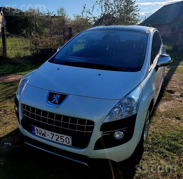 Peugeot Pārdodu Peugeot 3008 1.6 benzīns 88 kW, labā tehni