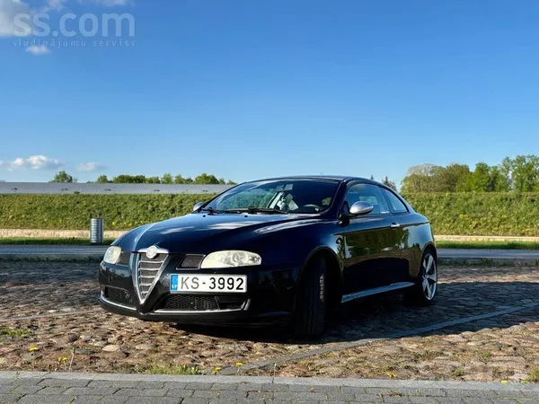Alfa-romeo GT