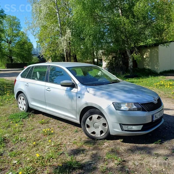 Skoda Auto teicamā tehniskā kārtībā, vizuāli ir pa kādai