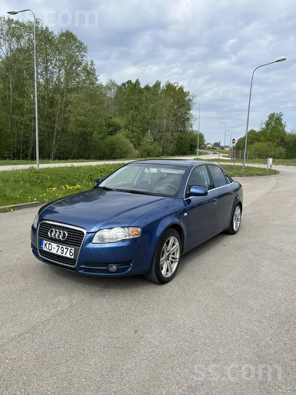 Audi Продаётся Audi A4, 2.0 бензин/газ, экономичный рас
