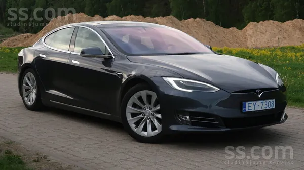 Tesla model S75D Autopilot 2, 5 versija. Batereja teicamā kārtībā, ar spēkā esošu rū