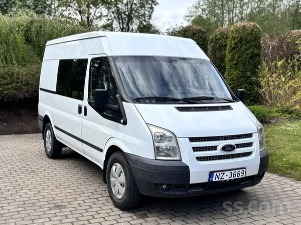 Ford Salīdzinoši svaigs buss, tehniski ļoti labā stāvok