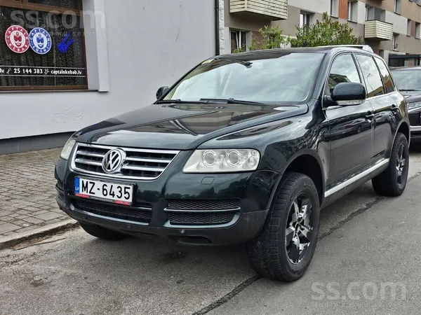 Volkswagen Pārdodu pirmās paaudzes Touareg. Tika ievests no V