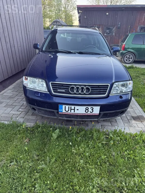 Audi Pilnpiedziņa strādā ir vizuāli defekti braukšanu n