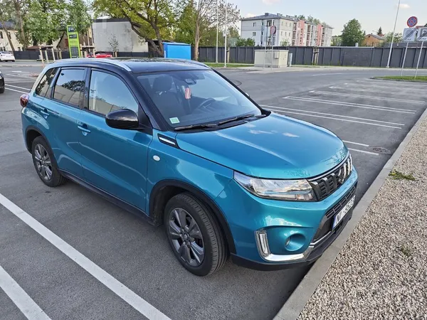 Suzuki Pārdod uzticamu, ekonomisku un labā tehniskā un vi