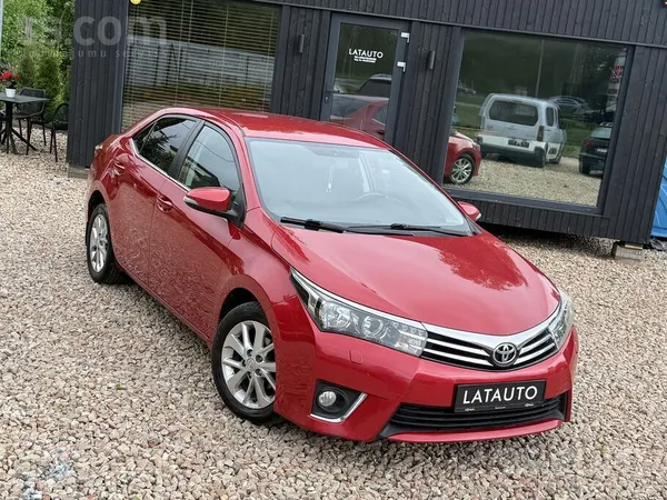 Toyota Pardod Toyota Corolla D4D Barcelona Red Metallic/
