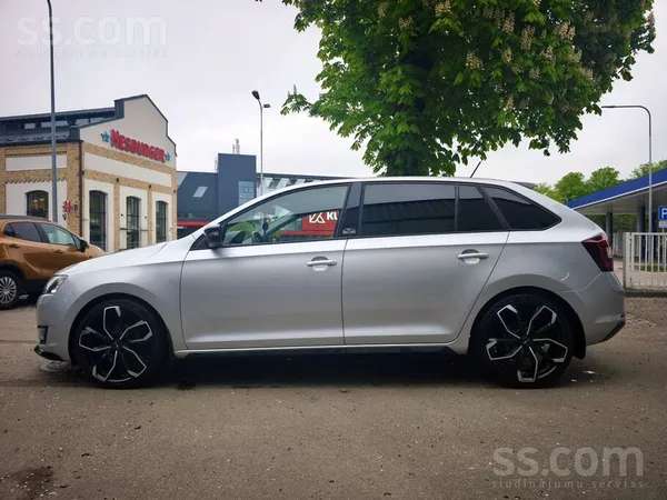 Skoda Pārdodu mašīnu ideālā tehniskā un vizuālā stāvoklī