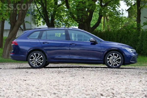 Volkswagen Pārdodu vienu no savas klases labākajiem universāļ