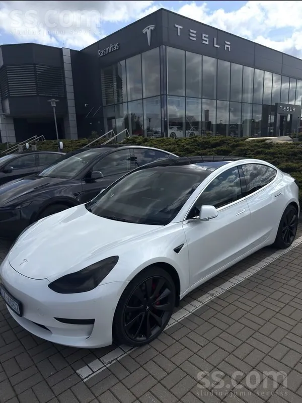 Tesla Model 3 Performance Dual Motor, 2020. gads
Nobraukts 103 000 km, Krasa: balts