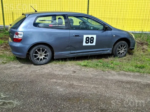 Honda Honda Civic Type R - sagatavota trasei. 