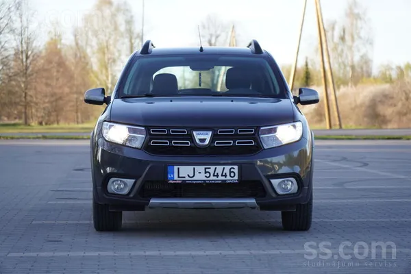 Pārdodu Dacia Sandero Stepway (paaugstinātā versija) 1.5 dīzelis, manuālā kā