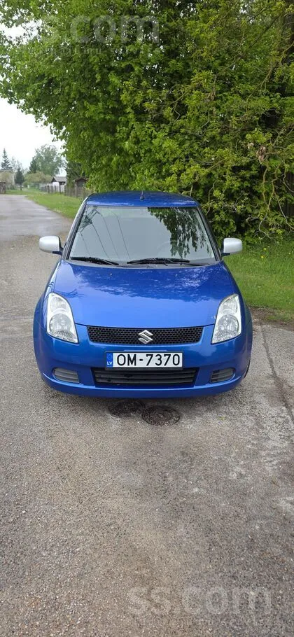 Pārdod suzuki swift. Tikko ievests no hollandes. Nav ne vienās rusiņas uz au