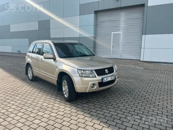 Pārdod Suzuki Grand Vitara, 2.0 benzīns/gāze, manuālā kārba, pazeminātie str