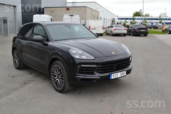 In good condition with good equipment Porsche Cayenne S, 324 kw, from Denmar