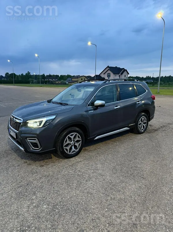 Pārdodu Subaru Forester ideālā stāvoklī, bez defektiem. Tehniskās apkopes re