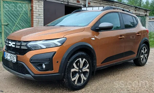 Dacia Pārdodu 2023.gada izlaiduma automašīnu Dacia Sande