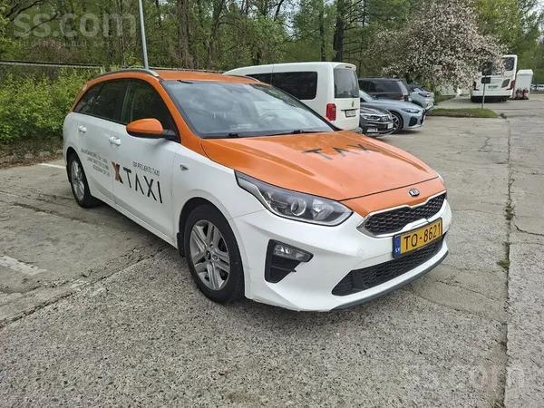Pārdod brauktu Kia ceed SW, ar dažiem defektiem, kopumā normālā stāvoklī, vi