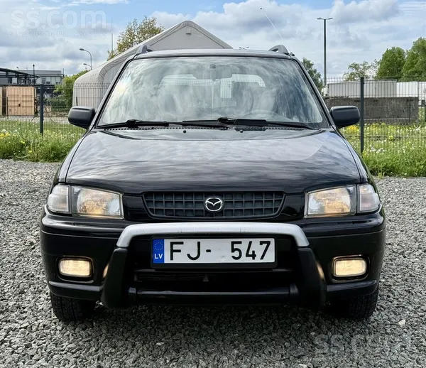 Mazda Demio ļoti labā tehniskā un vizuālā stāvoklī. Auto 100% bez rūsas, ļot